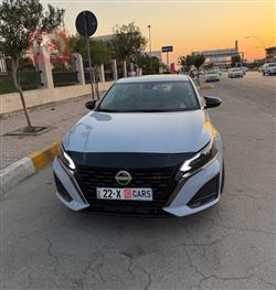 نيسان ألتيما